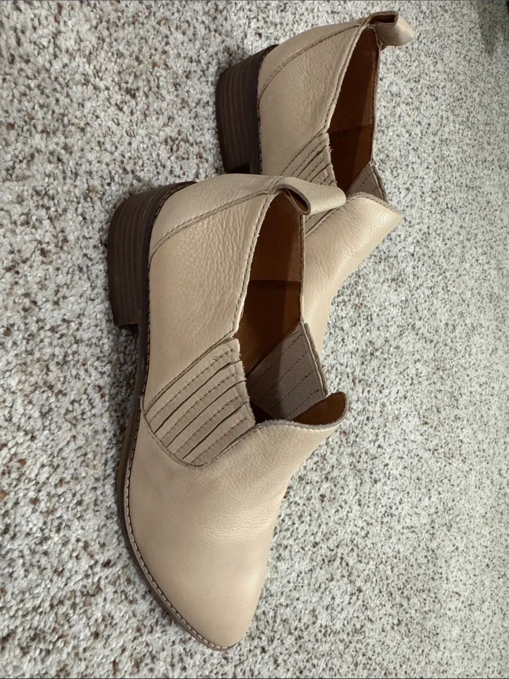 Lucky Brand Taupe Leather Pointed Ankle Booties size 6.5